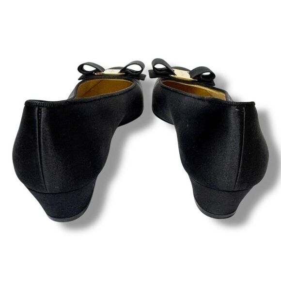 Salvatore Ferragamo Vara Bow Gold Logo Black Satin Pumps Italy Vintage Women’s 6 - Picture 9 of 12